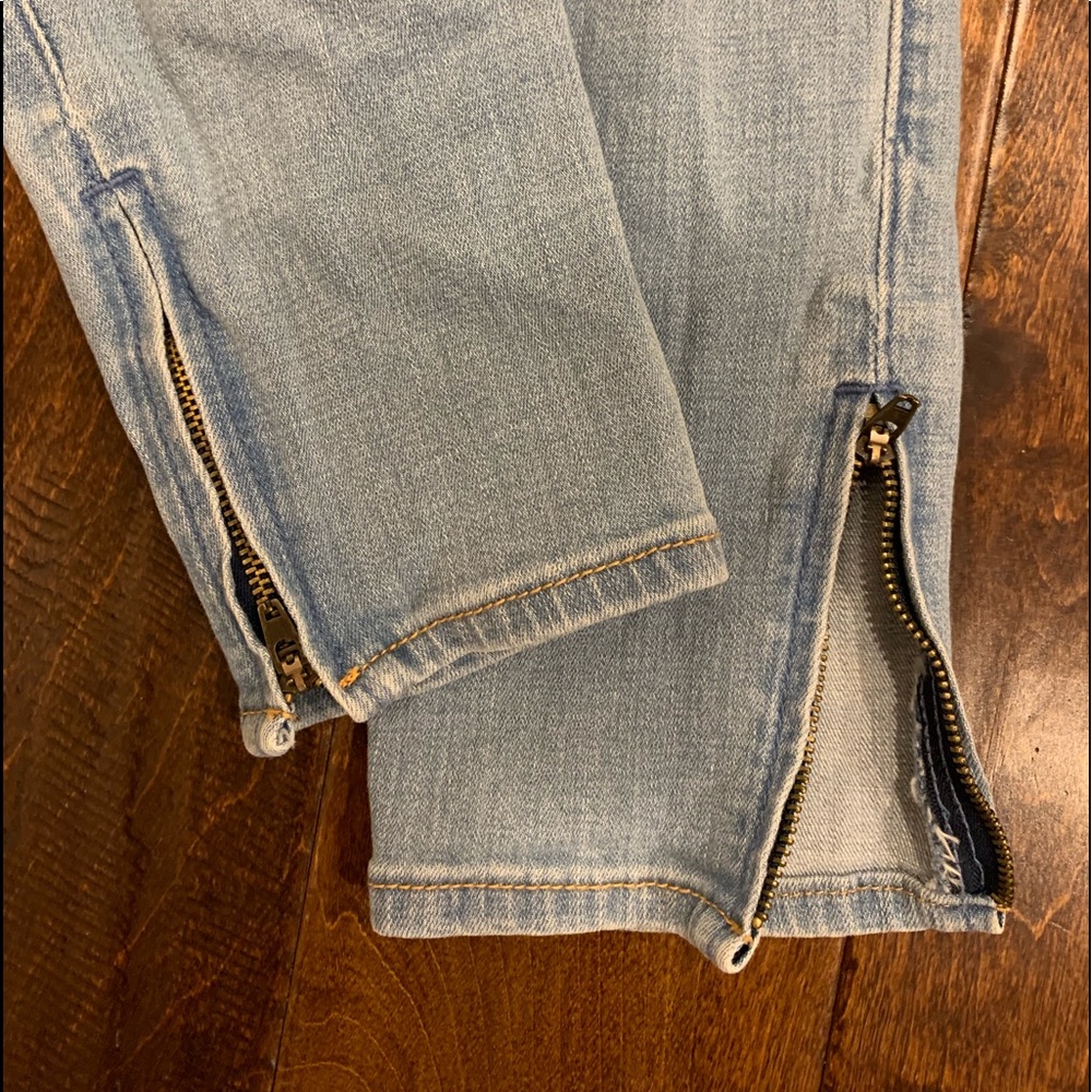 A&F Jeans